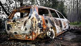 Auto incendiata in golena, è mistero