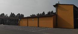 Vandali, ritinteggiato il cimitero a spese delle famiglie