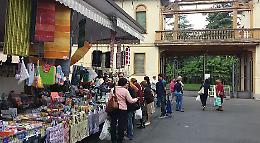 Mercato negli Stalloni, nuova protesta in via Verdi