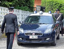 Agguato in cortile, 84enne derubata della catenina