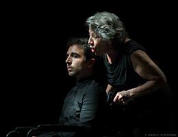 La Compagnia FIBRE PARALLELE e Licia Lanera in
"La Beatitudine"