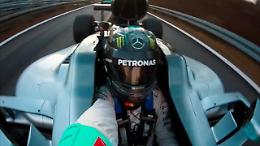 F1, finale da 'brivido' per Rosberg: il selfie durante ll'ultimo giro in pista con la Mercedes