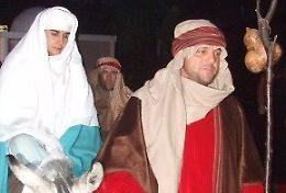 Neo genitori conviventi: bocciati per la Sacra famiglia
