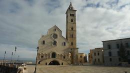 Trani, la perla dell'Adriatico sospesa fra la cattedrale sul mare e il quartiere ebraico