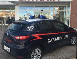 Ladri in negozio, commesse sventano il furto