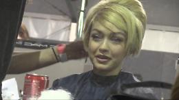 Backstage blindato da Moschino: ci sono Gigi, Bella Hadid e Belen