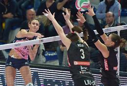 Il Bisonte Firenze- Pomi Casalmaggiore  3-2 (25-18, 9-25, 25-16, 16-25,15-13)