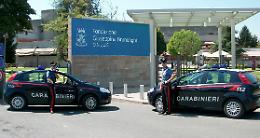 Auto 'demolita', vendetta in un parcheggio