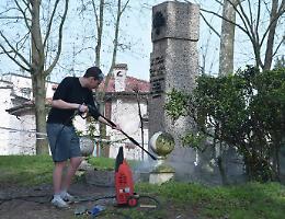 I ragazzi del Listone, pulizie di primavera per la città