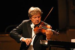 Uto Ughi in un concerto organizzato dal Circolo Ferruccio Busoni 