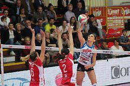 Unet Yamamay Busto-Pomì Casalmaggiore 2-3 (21-25; 28-26; 25-23; 17-25; 11-15)