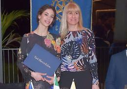 Paul Harris Fellow del Rotary a Rebecca Bianchi e Alessandro Saviola