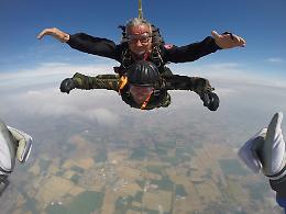 De Grada, 96esimo compleanno celebrato in volo