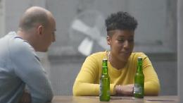 Niente feste o ragazze: lo spot della birra stupisce
