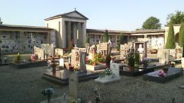 Anziano solo e indigente. Il Comune paga la sepoltura