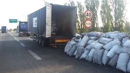 Camion in fiamme in A21