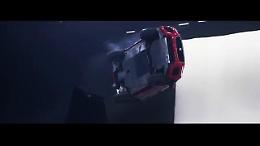 Jaguar E-Pace, l'acrobazia dei record