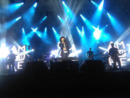 Dal rock al pop melodico: l'energia contagiosa di Renga invade la piazza