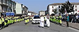 Decine di volontari per salutare Fabrizio Pozzi