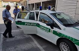 Guerra tra poveri in discarica, liti per accaparrarsi i rifiuti