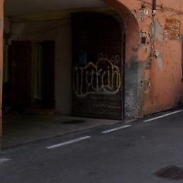 Incendio in un alloggio, ora è inagibile: in 7 senza un tetto