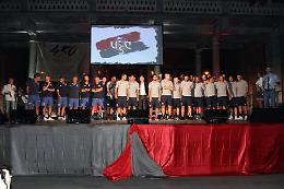 Cremonese, l'abbraccio dei tifosi in piazza Marconi