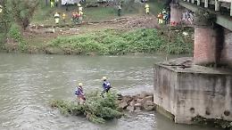 Protezione civile, maxi-esercitazione al via con fuori programma