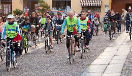 In 384 alla 'Ciclopedalata dell'Avis'