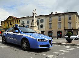 Colpito al volto con una sedia, analisi della videosorveglianza