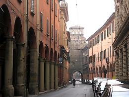 Festa internazionale della storia - Lungo le antiche mura di Bologna