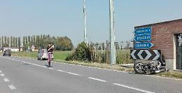 Incidente sulla via Brescia, motociclista in ospedale