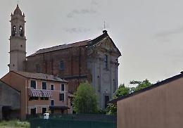 Torna a casa dalla chiesa, 78enne faccia a faccia coi ladri
