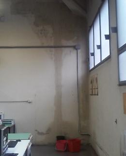 Laboratori allagati, protesta degli studenti del Torriani