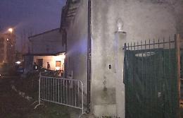 Ats Val Padana, scoperti 31 cani in struttura abusiva