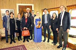 Cremona e Stradivari incantano all'anno del turismo Europa-Cina a Venezia