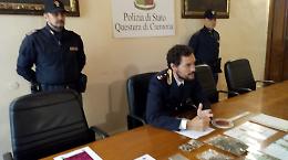 Serra di marijuana dietro a una libreria: arrestato