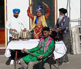 Nato a Pontirolo un nuovo gruppo musicale indiano