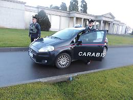 Strumenti da scasso nel furgone, denunciato
