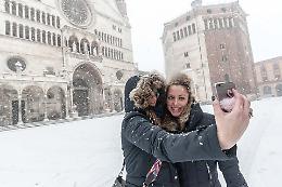 FOTO Neve copiosa sulla città