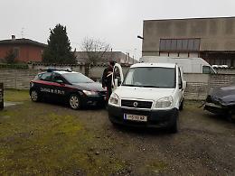 Furgone rubato e targa falsa, 60enne denunciato per ricettazione