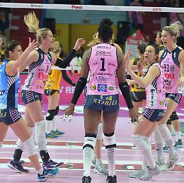 Pomi' Casalmaggiore - Liu Jo Modena 2-3 (25-17; 25-20; 20-25; 24-26; 10-15)