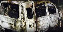 Attacco alle Gev, auto incendiata da un piromane