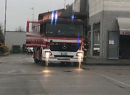 Incendio all'alba nell’edificio che ospita il Tam Tam