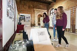 FOTO Viaggio della memoria 2018: i lavori degli studenti esposti nel Comune di Cremona