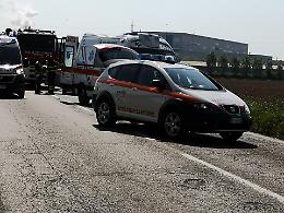 Scontro sulla via Milano, due feriti