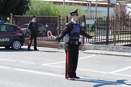 Violenza sessuale e sequestro di persona, fermato 35enne