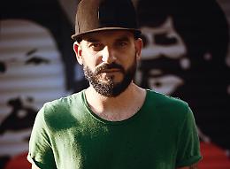 Il chitarrista Tedesco sul palco di Vasco Rossi