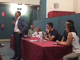 FOTO Giovani e fumo: numeri in aumento