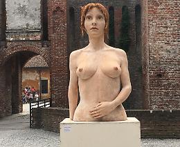 Nudi d'arte, i bimbi dell'asilo non entrano in rocca