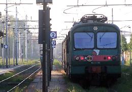 Furto lungo la ferrovia. Via un chilometro e mezzo di cavi